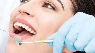10632 مجمع الإبتسامة الساطعة المتخصص في طب الأسنان